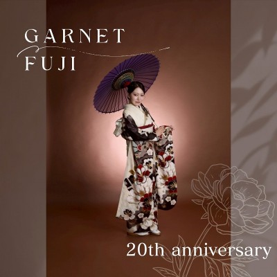 【成人】大きな椿柄と桜柄の個性的デザイン振袖！【富士宮市】