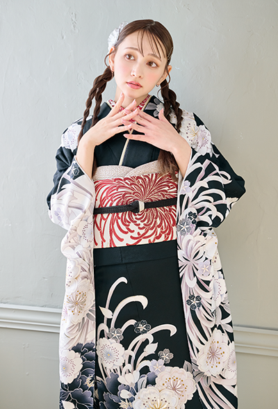 大きな菊柄が存在感がありおしゃれな振袖